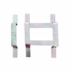 Connecteur tapis protection COBATrack en acier durable pour liaison de plaques de roulage.