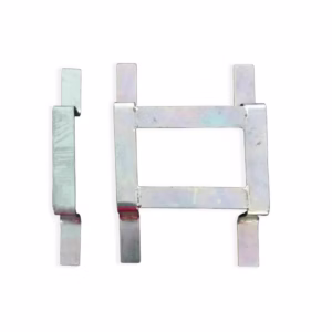 Connecteur tapis protection COBATrack en acier durable pour liaison de plaques de roulage.