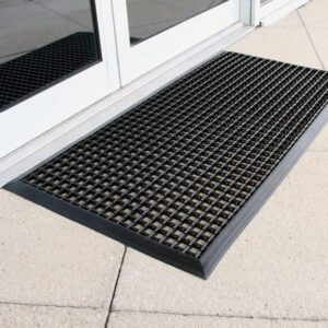 Tapis caillebotis extérieur grattant Entramat en PVC drainant avec bords biseautés Nebulasol